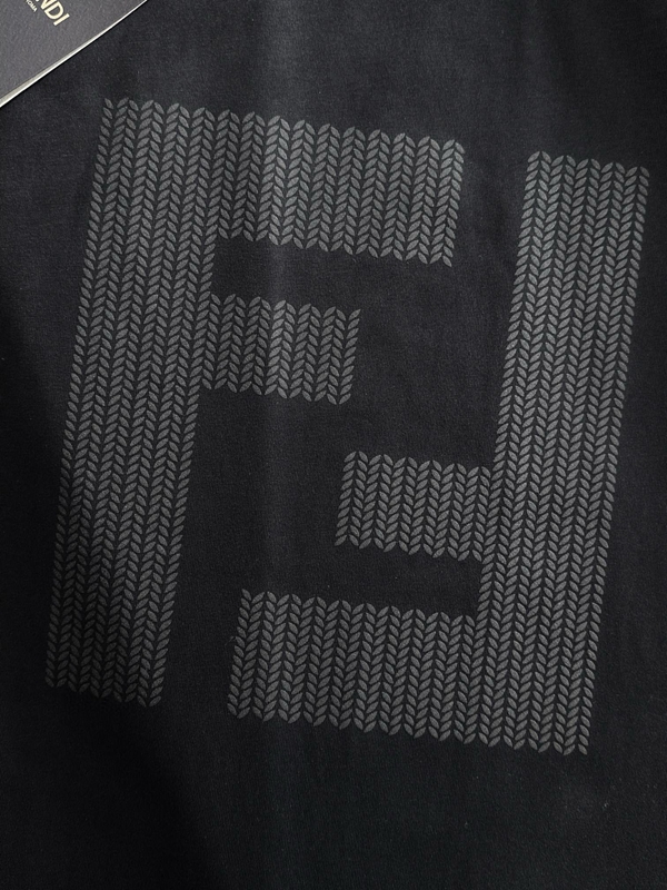 ブランドTシャツ細部ディテール